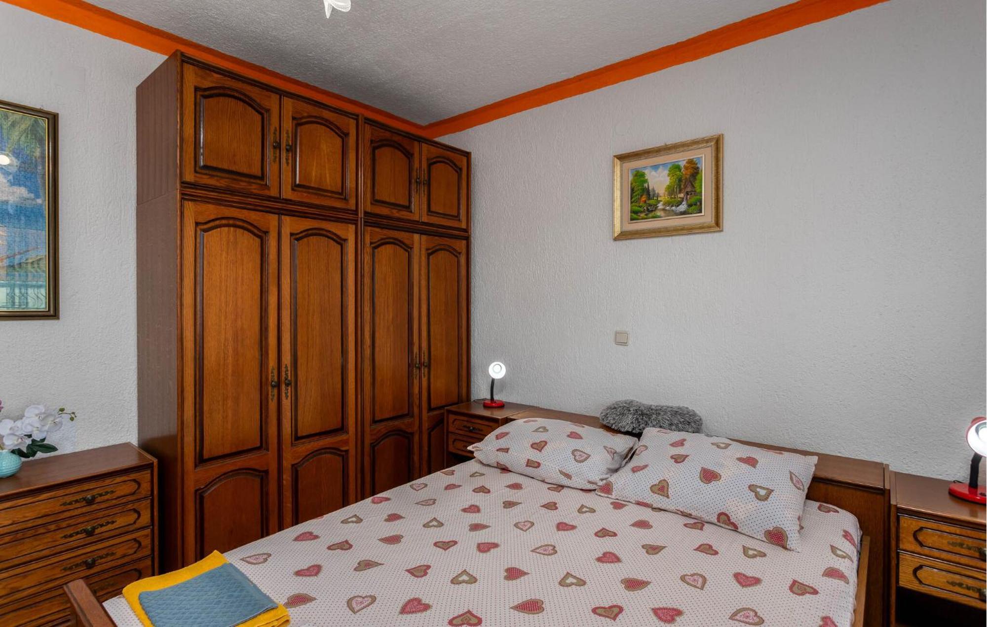 Awesome Apartment In Senj With Kitchen Exterior foto
